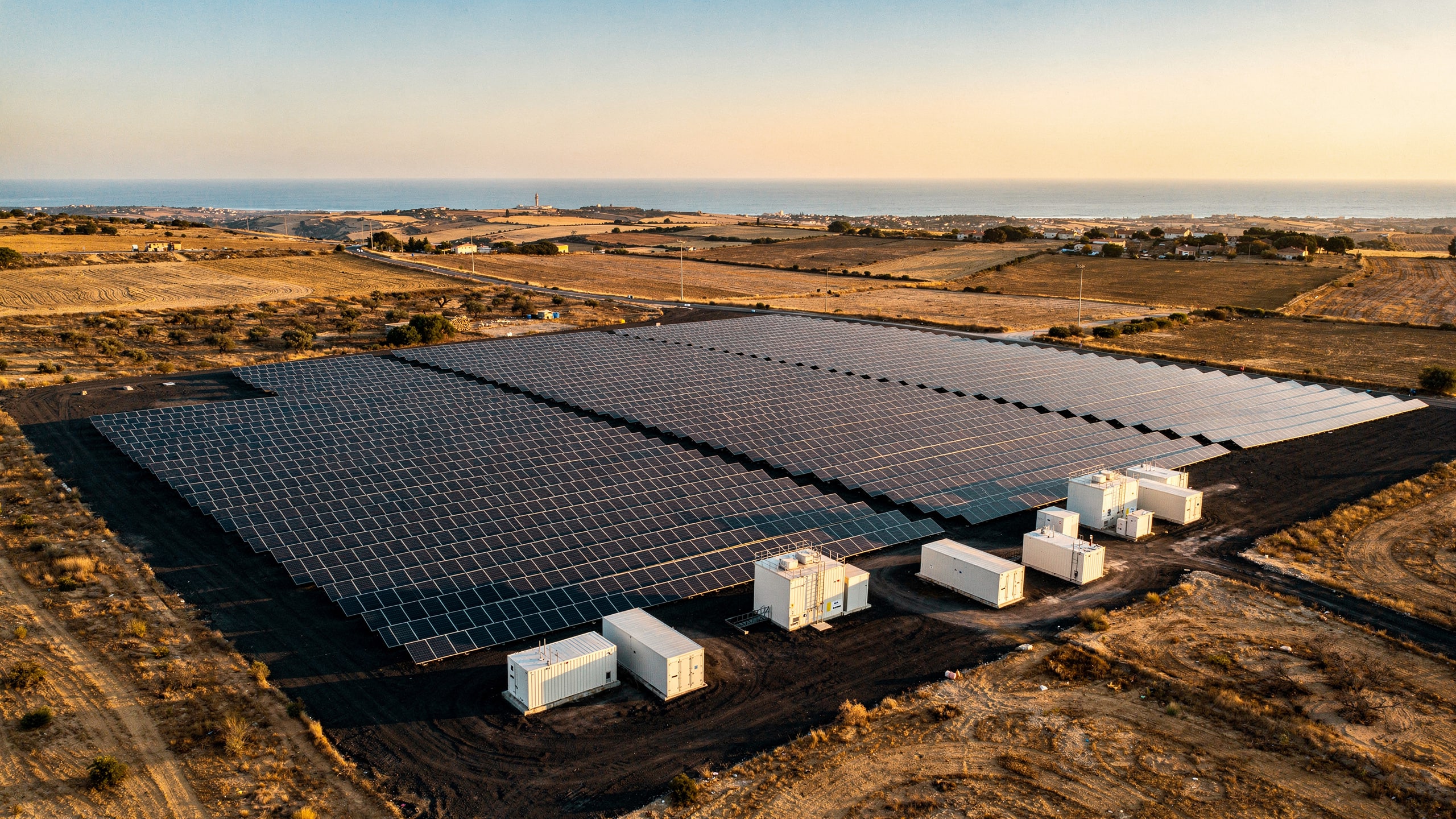 Solar park and battery storage in Sicily